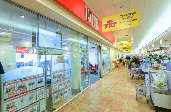  Taylors of Taylors 17-18 Barnsdale Drive, Westcroft District Centre Westcroft - Photo 7 of 8