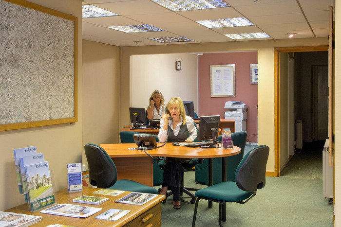 R. A. Bennett & Partners of R. A. Bennett & Partners Station Road Bourton-on-the-Water - Photo 4 of 6