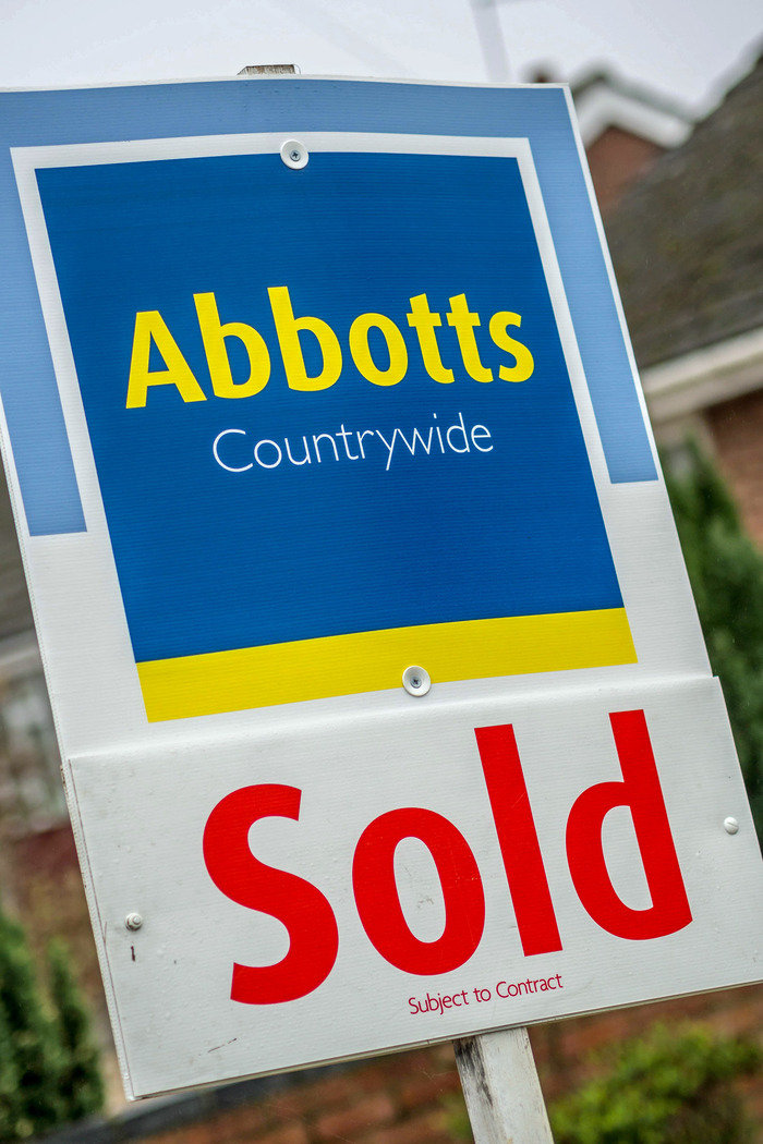  Abbotts Countrywide of Abbotts Countrywide 185a Reepham Road Hellesdon - Photo 4 of 8