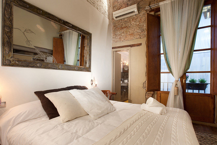  Profile Photos of Barcelona Next Door Apartments Carrer de Pelai 50 , 4Âº4Âº - Photo 15 of 19