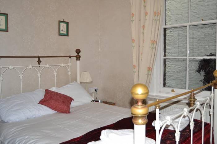  Profile Photos of Castle House Guest House 10 Castle Hill Road - Photo 3 of 4