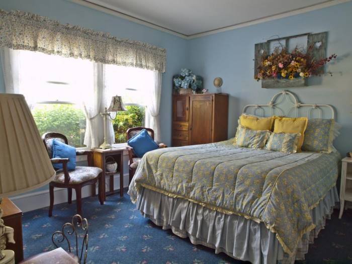  Profile Photos of Shady Oaks Country Inn - Napa Valley Bed and breakfast 399 Zinfandel Lane - Photo 8 of 12