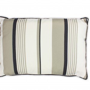 Ready Made Cushions of Creative Curtains & Blinds - Essex, Hertfordshire and London 4a Brook Parade, High Road - Photo 4 of 7