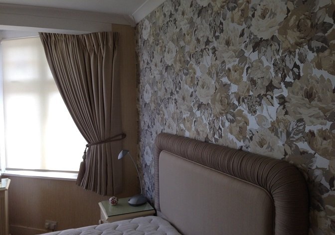  Soft Furnishing of Creative Curtains & Blinds - Essex, Hertfordshire and London 4a Brook Parade, High Road - Photo 3 of 6