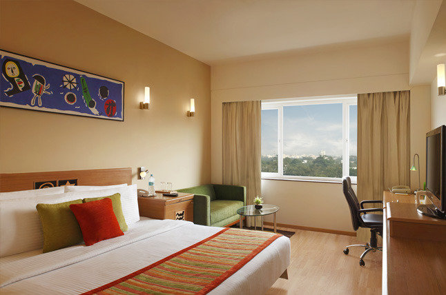 Deluxe Rooms Lemon Tree Hotel, Shimona, Chennai of Lemon Tree Hotel, Shimona, Chennai 31/3, Mount Poonamalle High Road, Manapakkam, Chennai, Tamil Nadu - Photo 3 of 14