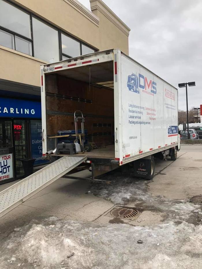  Discount Moving and Storage of Discount Moving and Storage 2285 St Laurent Blvd - Photo 2 of 6