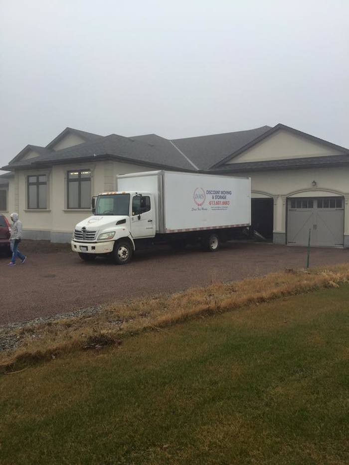  Discount Moving and Storage of Discount Moving and Storage 2285 St Laurent Blvd - Photo 5 of 6