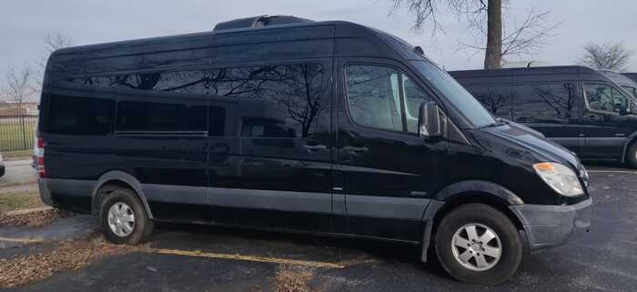  Profile Photos of CHICAGO VAN RENTALS 115 E Green st - Photo 3 of 6