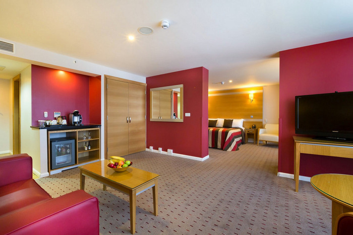  Profile Photos of DoubleTree by Hilton Hotel Milton Keynes Stadium Way West - Photo 2 of 8