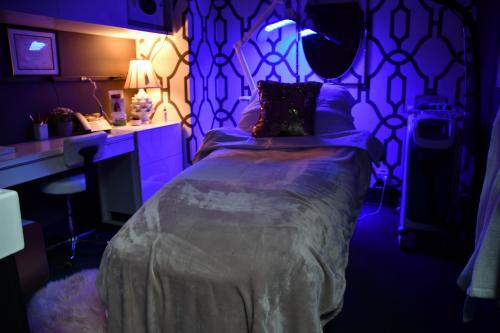  Profile Photos of NuWave Cryotherapy Skin and Light Spa 3425 Austin Bluffs Pkwy, Suite #108 - Photo 3 of 4
