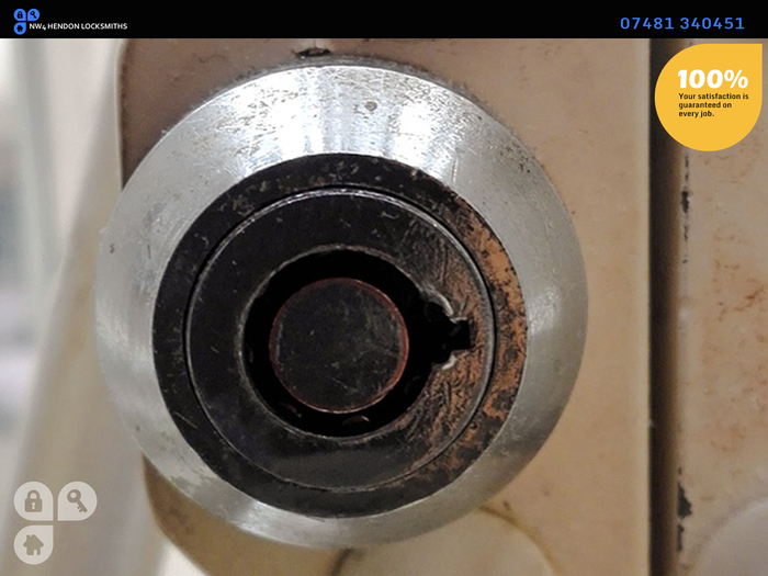  Profile Photos of NW4 Hendon Locksmiths Finchley Ln - Photo 2 of 4