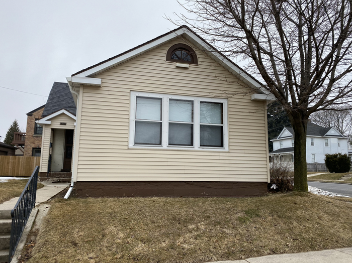  Profile Photos of Lifetime Home Repair 2015 University Avenue - Photo 7 of 13
