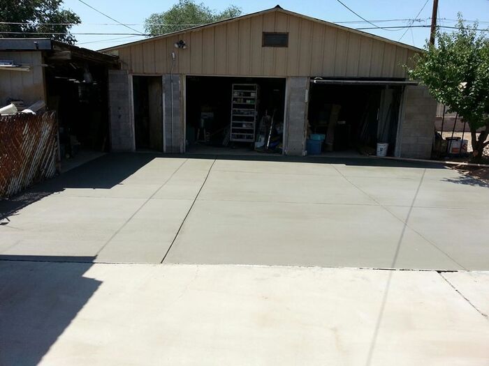  New Album of Driveway Contractor Milwaukee 828 N Milwaukee St Apt 4 - Photo 3 of 8