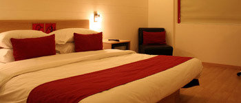 Superior-Room Red Fox Hotel, Jaipur of Red Fox Hotel, Jaipur Jawahar Lal Nehru Marg, Jaipur, Rajasthan - Photo 2 of 16