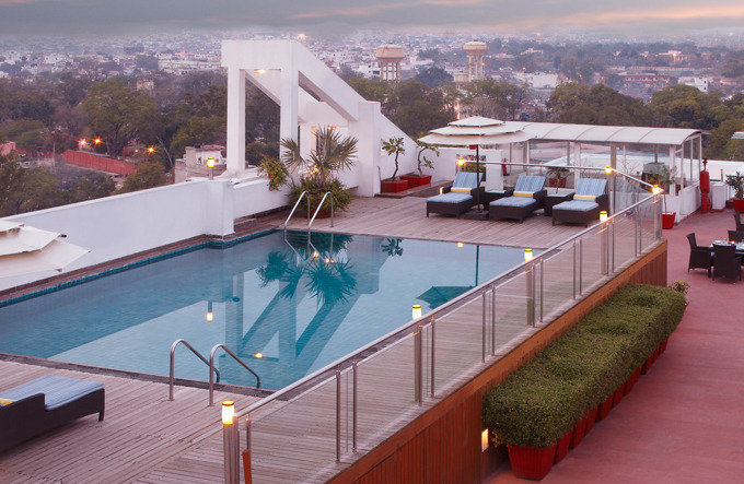 Swimming-Pool Red Fox Hotel, Jaipur of Red Fox Hotel, Jaipur Jawahar Lal Nehru Marg, Jaipur, Rajasthan - Photo 16 of 16