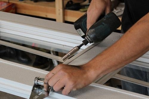  Profile Photos of Zoom Garage Doors 4637 SE Meadowcrest ct - Photo 2 of 4
