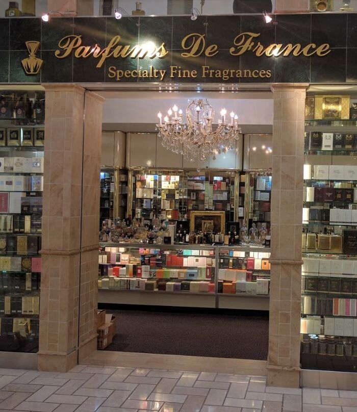  New Album of Parfums De France 1961 Chain Bridge Rd, #8002 - Photo 1 of 4