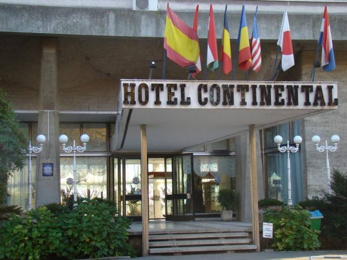  Exterior of Hotel Continental Drobeta Turnu-Severin Bd. Carol I nr.2 - Photo 3 of 3