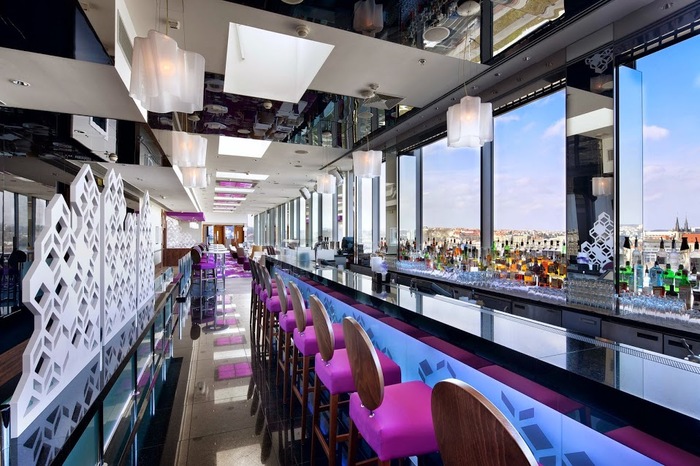  Cloud 9 Sky Bar & Lounge of Cloud 9 Sky Bar & Lounge Pobrezni 1 - Photo 6 of 9