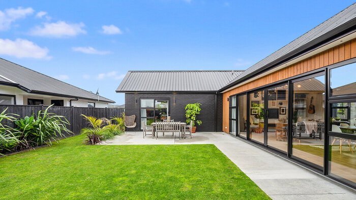  Profile Photos of Maddren Homes 248 Main Road, Kumeu - Photo 1 of 1