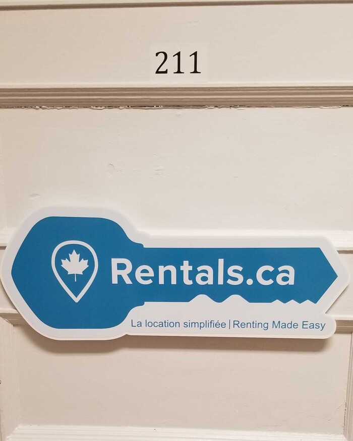  Profile Photos of Rentals.ca 51 Rue Sherbrooke Ouest, Suite 211 - Photo 5 of 6