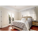 Costa Colina Studio City, Studio City