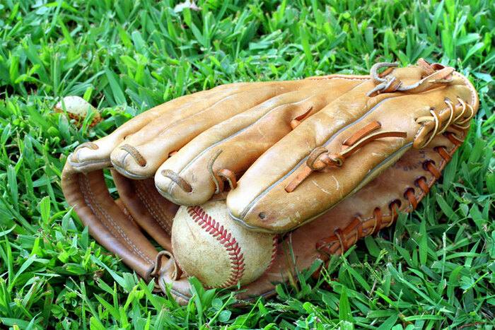  Profile Photos of Bat Sleeves Henderson - Photo 1 of 6