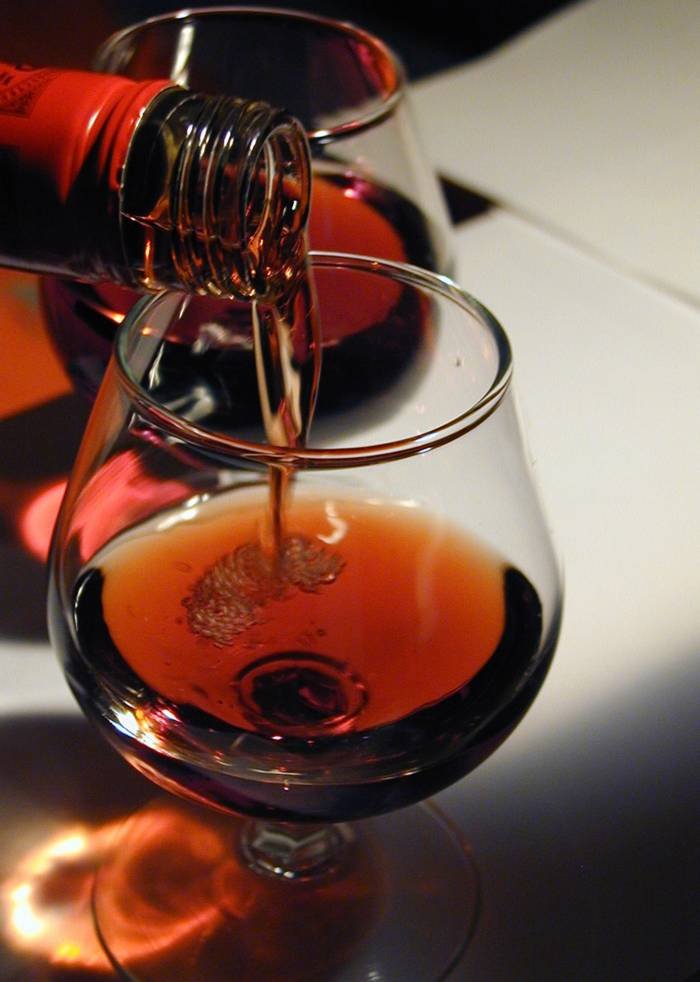 Spirituosen............ Spirits<br />
Weißwein..... White Wine<br />
Rotwein........... Red Wine<br />
Sekt............. Champagne<br />
(Details in Restaurant) ...Menu (Speisekarte) of Tonkin - Vietnamese Cuisine - Bubble Tea Bar Krossener Str. 12 - Photo 2 of 19 Spirituosen............ Spirits<br />
Weißwein..... White Wine<br />
Rotwein........... Red Wine<br />
Sekt............. Champagne<br />
(Details in Restaurant) ...Menu (Speisekarte) of Tonkin - Vietnamese Cuisine - Bubble Tea Bar Krossener Str. 12 - Photo 2 of 19