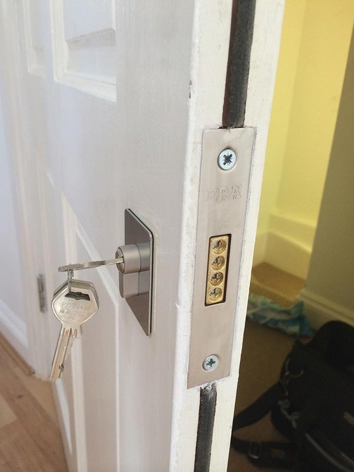  Profile Photos of Trusted Local Locksmith in Pimlico SW1 Warwick Way - Photo 2 of 11