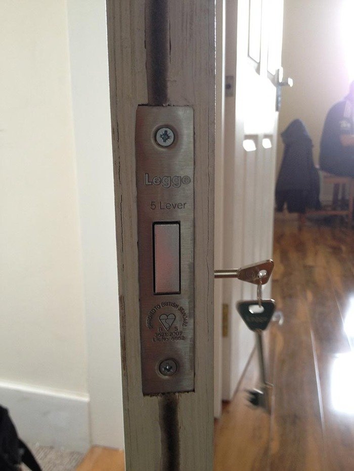  Profile Photos of Trusted Local Locksmith in Pimlico SW1 Warwick Way - Photo 5 of 11