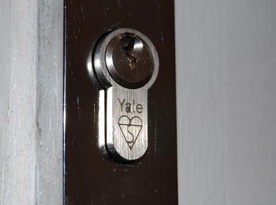  Profile Photos of Trusted Local Locksmith in Pimlico SW1 Warwick Way - Photo 9 of 11
