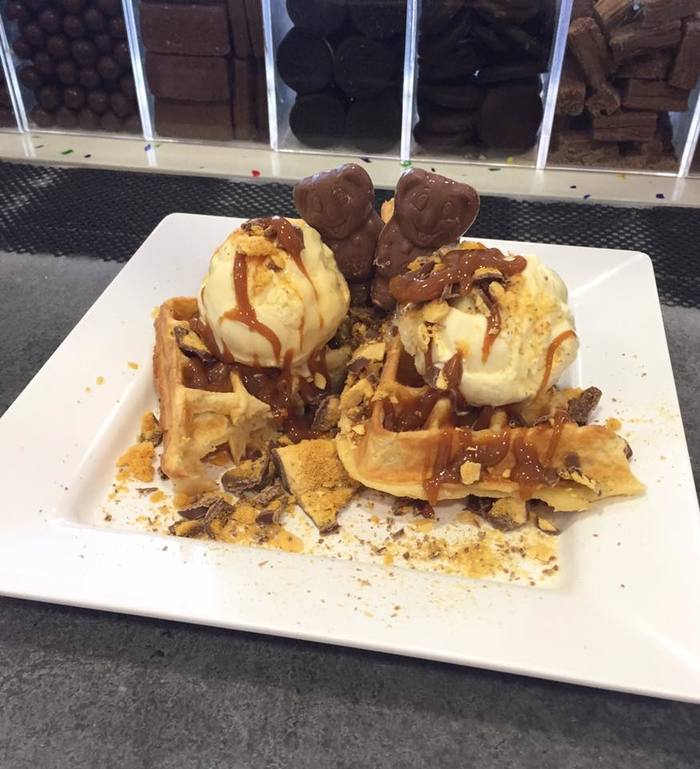  Hot Waffles of Cold Rock Ice Creamery Aspley 7/1378 Gympie Road - Photo 9 of 13