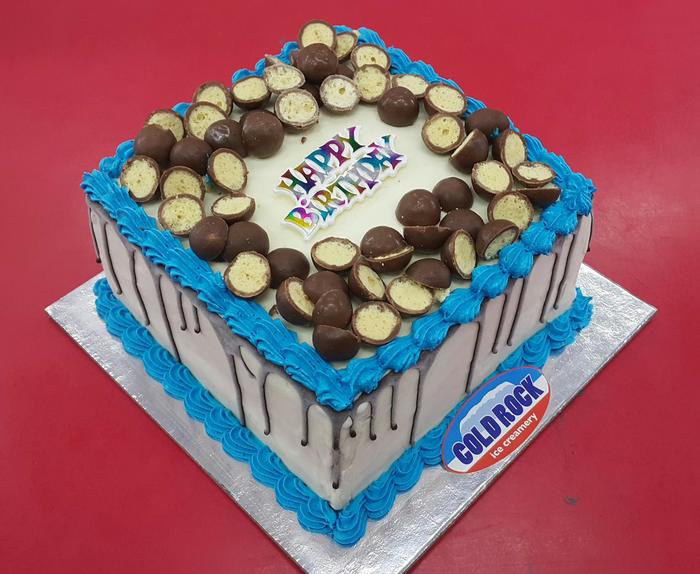  Cold Rock ice cream cakes of Cold Rock Ice Creamery Aspley 7/1378 Gympie Road - Photo 53 of 56