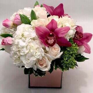  New Album of Congratulations Flowers NYC 349 W 19th St, - Photo 3 of 3