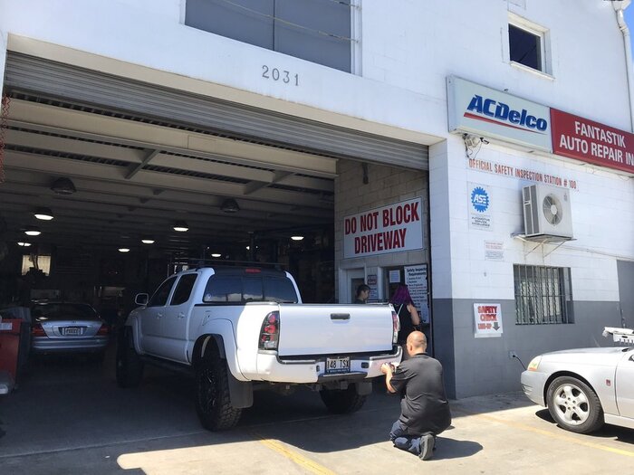  New Album of Fantastik Auto Repair 2031 Colburn Street - Photo 5 of 5
