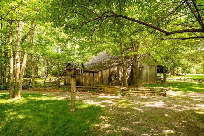 Rustic barn few steps away from Dental Bliss Franklin Places near Dental Bliss Franklin of Dental Bliss Franklin 151 Rosa Helm Way - Photo 7 of 13 Rustic barn few steps away from Dental Bliss Franklin Places near Dental Bliss Franklin of Dental Bliss Franklin 151 Rosa Helm Way - Photo 7 of 13