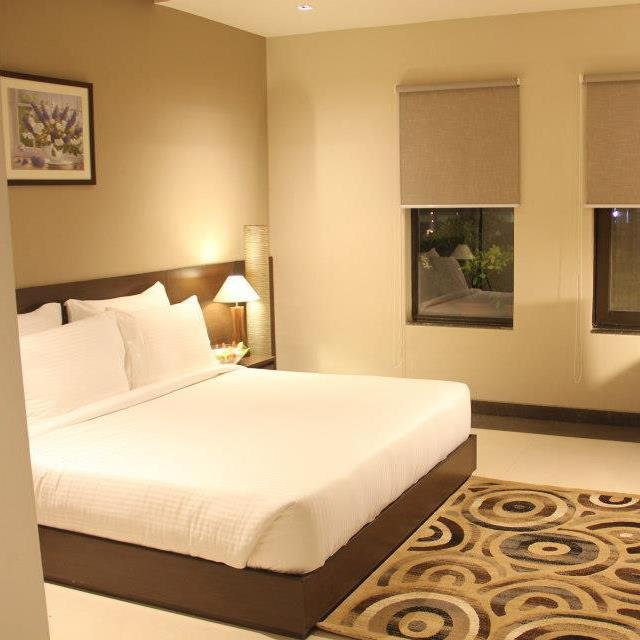  Miles Motel Deluxe Rooms of Miles Motel Travel Plaza NH1 to Patarsi Road - Photo 2 of 2