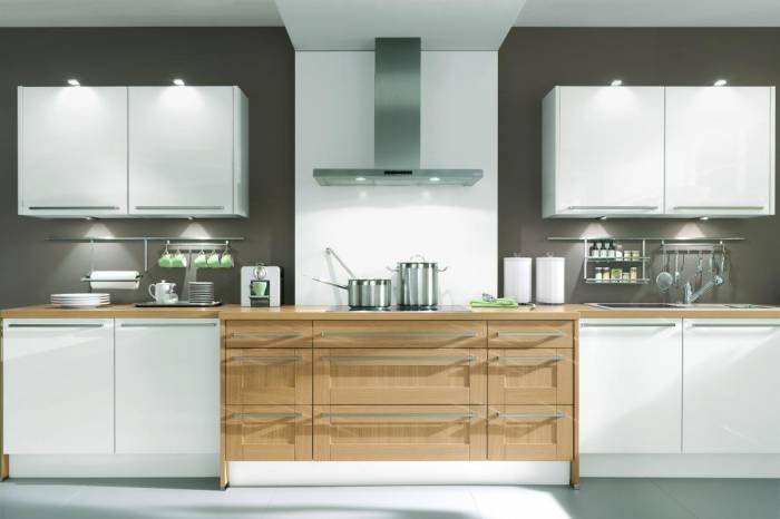  Profile Photos of Illya Kitchens Ltd 2 Guards Avenue - Photo 1 of 1