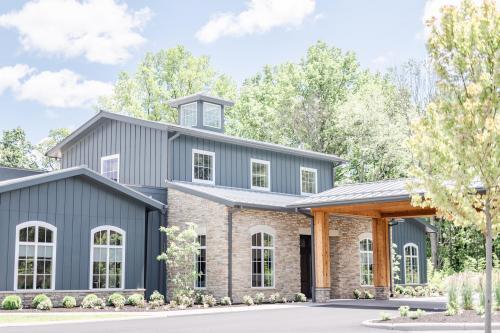  Profile Photos of The Estate at New Albany 5216 Forest Drive - Photo 3 of 4