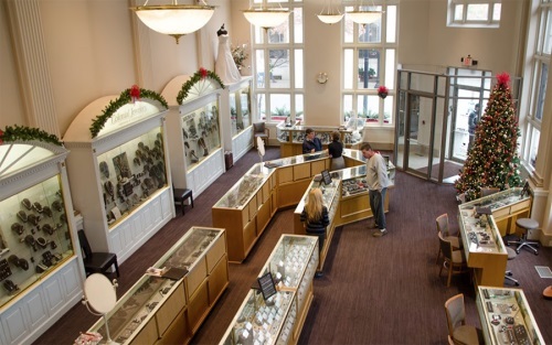  Profile Photos of Colonial Jewelers 1 South Market Street - Photo 4 of 4