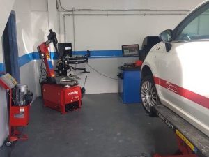  New Album of Robin Hood Motors Dublin 53A Unit 1 & 2, Robinhood Industrial Estate - Photo 11 of 13