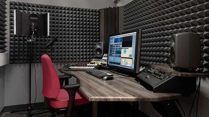  New Album of Vox Box Studios 427 Woodfield Drive - Photo 3 of 4
