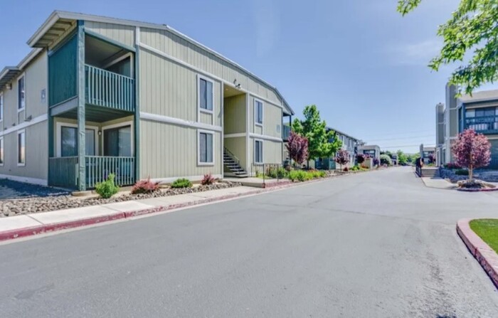  Profile Photos of Green Pines Apartments 2040 Carville Dr - Photo 2 of 6