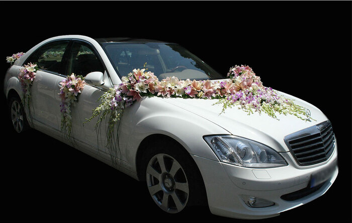 Pink Lily Wedding Arrangement Car Arrangements of The Flower Patch 1592 Bayview Ave - Photo 2 of 2