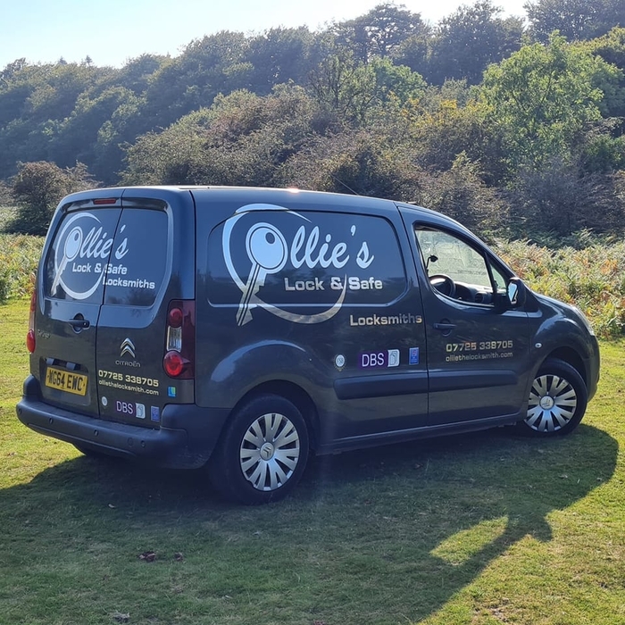  Profile Photos of Ollie's Lock & safe Locksmiths 11 Evesham Rd - Photo 1 of 1