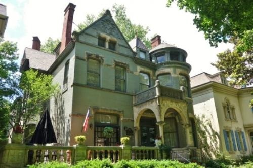  New Album of Kyle Buy Houses | Sell Your House Fast in Louisville 1421 LARCHMONT AVE - Photo 3 of 3