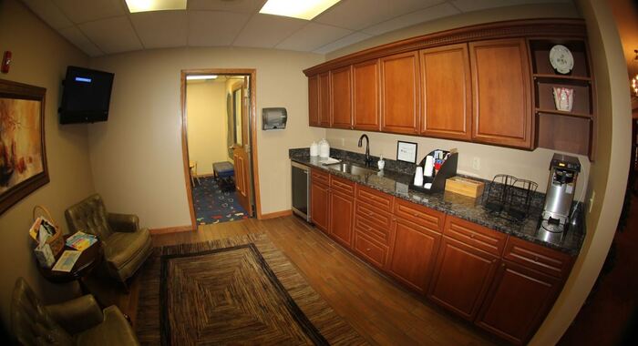  Profile Photos of Schoedinger Margarum Northeast 1051 E Johnstown Rd - Photo 11 of 15