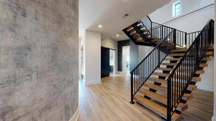  Profile Photos of FlipKC 312 SW Greenwich Dr #335 - Photo 1 of 5