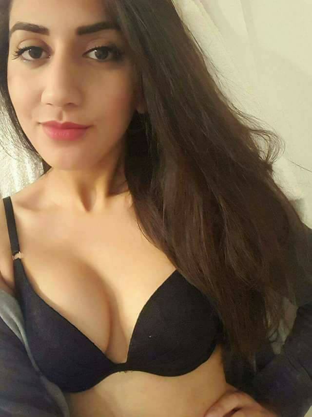  Profile Photos of Doorstep Service Of Independent Vip Escorts In Amritsar At Low Price Amritsar - Photo 1 of 1