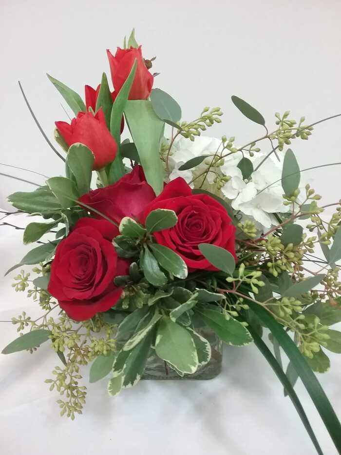 Profile Photos of Flowers Tommy Luke 126 SW Harvey Milk St - Photo 5 of 5